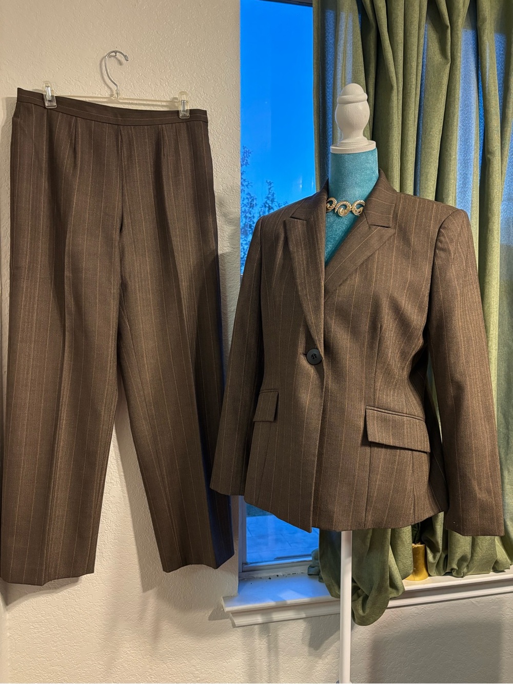 Kasper Brown Pinstripe Women's Blazer & Trousers size 8P